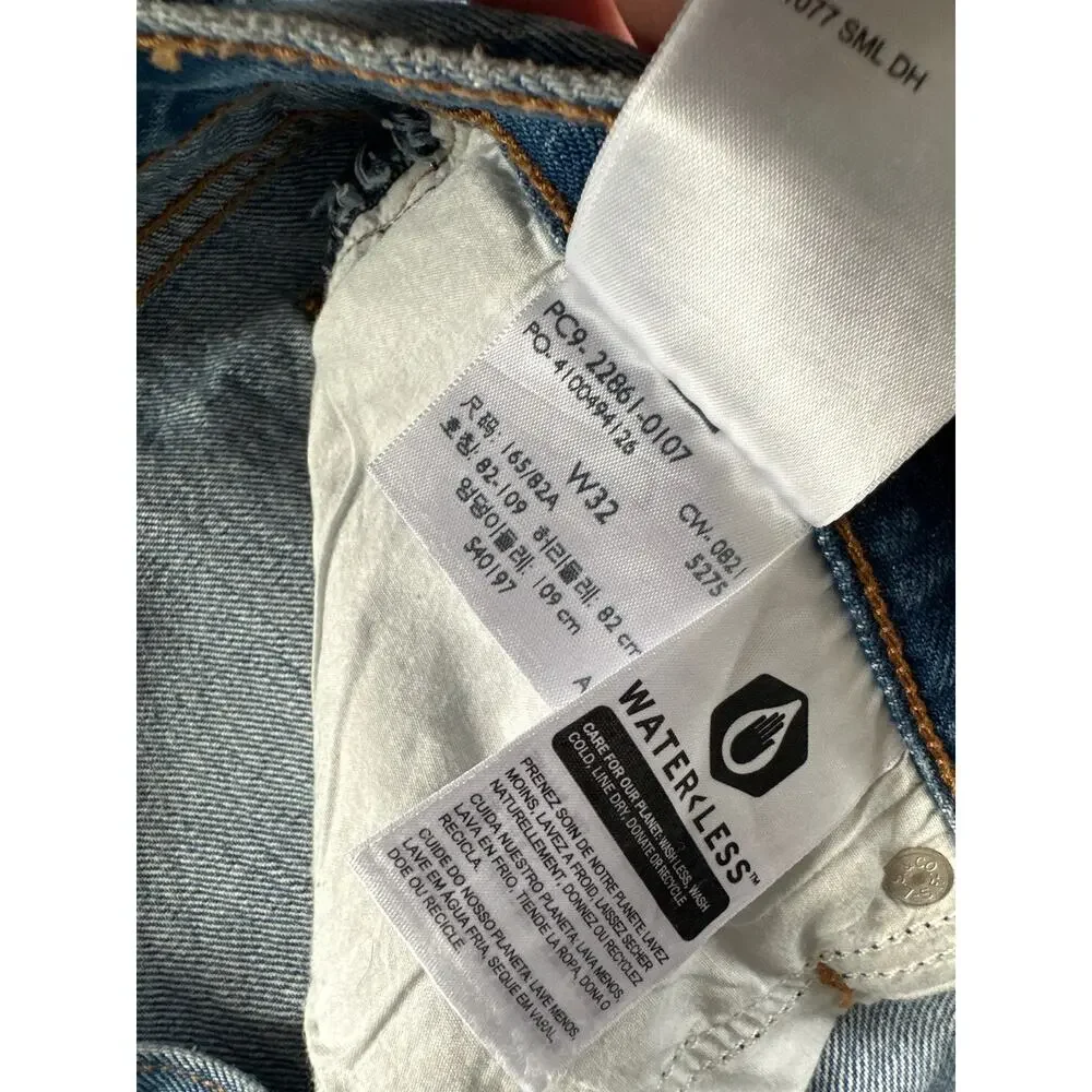 Levis Premium Wedgie High Rise Straight Leg Jeans Button Fly Size 32
